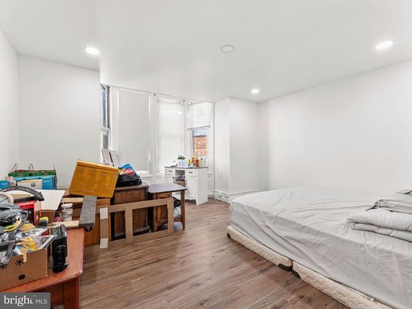 1542 W Diamond Street, Philadelphia PA 19121