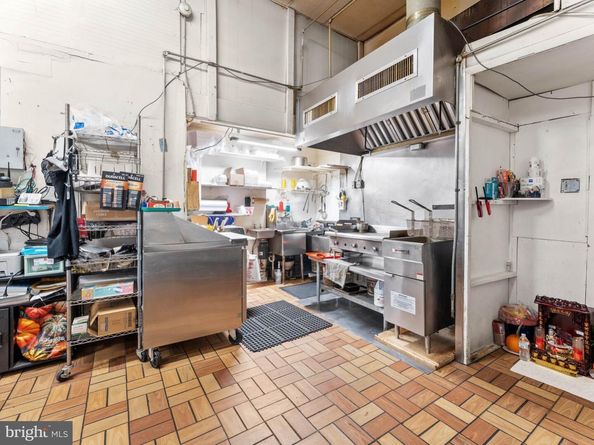 1542 W Diamond Street, Philadelphia PA 19121