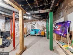 1542 W Diamond Street, Philadelphia PA 19121