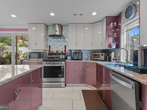 813 Piermont Street, Philadelphia PA 19116