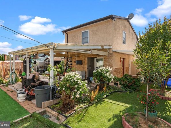 813 Piermont Street, Philadelphia PA 19116