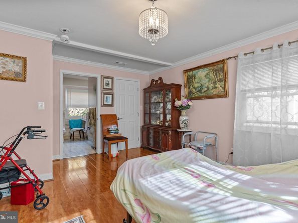 813 Piermont Street, Philadelphia PA 19116