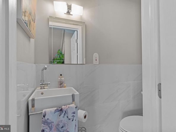 813 Piermont Street, Philadelphia PA 19116