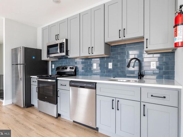 2914 W Oxford Street, Philadelphia PA 19121