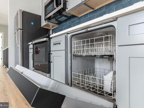 2914 W Oxford Street, Philadelphia PA 19121