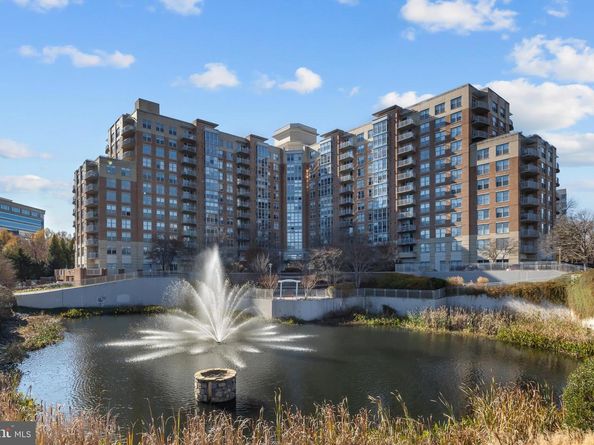 11800 Sunset Hills Road 409, Reston VA 20190