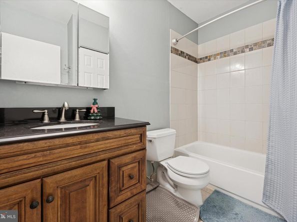 275 Old Forge Crossing, Devon PA 19333