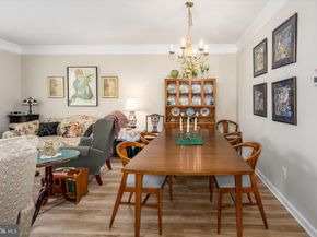 13082 Park Crescent Circle, Herndon VA 20171