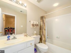 13082 Park Crescent Circle, Herndon VA 20171