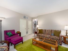 13082 Park Crescent Circle, Herndon VA 20171