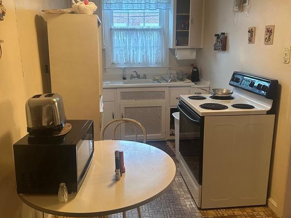 2219 Ardmore Avenue, Drexel Hill PA 19026