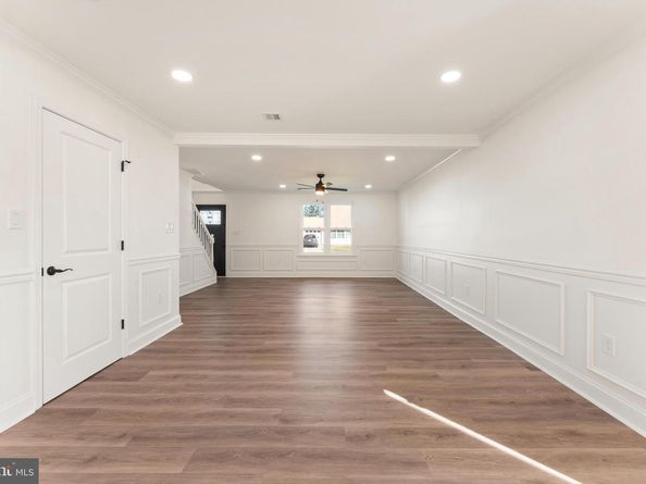 43 Petunia Road, Levittown PA 19056