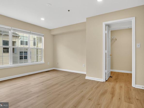 2492 Quick Street 103, Herndon VA 20171