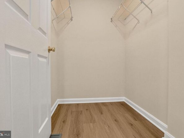 2492 Quick Street 103, Herndon VA 20171