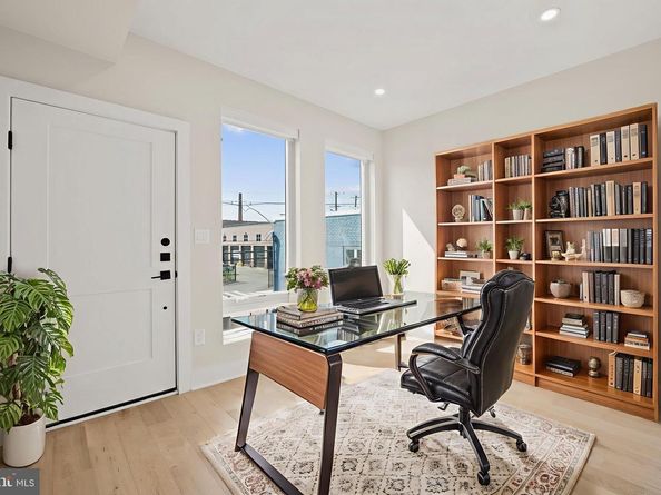 1923 Capitol Avenue NE 2, Washington DC 20002