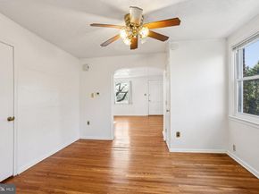 520 Overlook Road, Philadelphia PA 19128