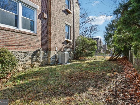 520 Overlook Road, Philadelphia PA 19128