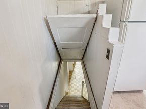 520 Overlook Road, Philadelphia PA 19128