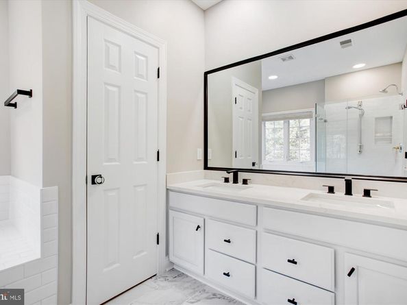 5450 Edsall Ridge Place, Alexandria VA 22312