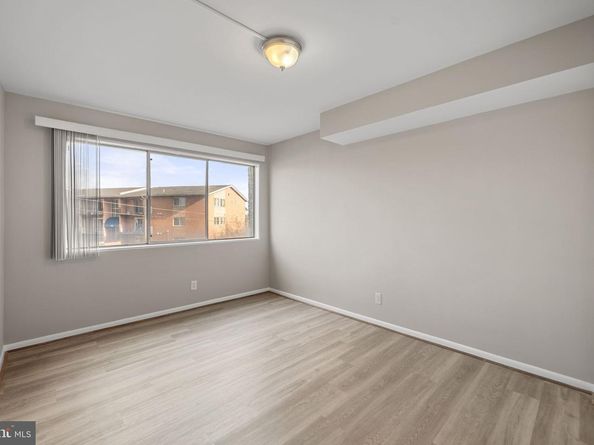 431 N Armistead Street 211, Alexandria VA 22312