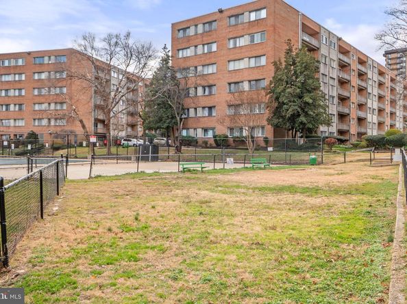 431 N Armistead Street 211, Alexandria VA 22312