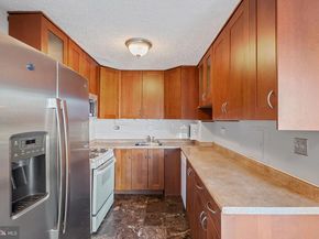 431 N Armistead Street 211, Alexandria VA 22312