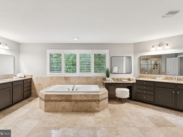 7351 Nicole Marie Court, Mclean VA 22101