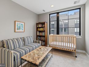 4586 Riverside Way, Philadelphia PA 19127