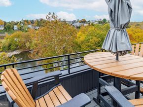 4586 Riverside Way, Philadelphia PA 19127