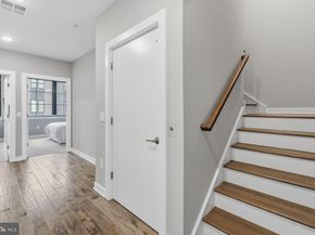 4586 Riverside Way, Philadelphia PA 19127