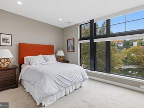 4586 Riverside Way, Philadelphia PA 19127