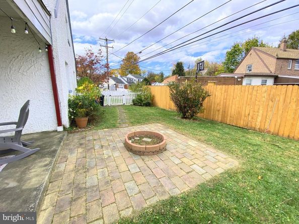 880 Quaint Street, Secane PA 19018