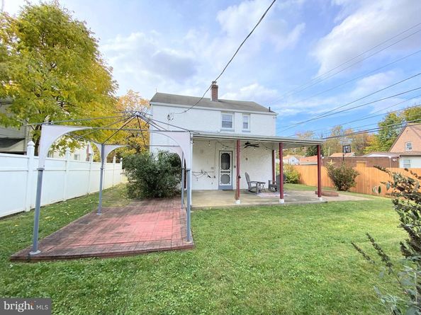 880 Quaint Street, Secane PA 19018