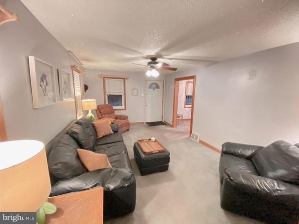 880 Quaint Street, Secane PA 19018