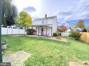 880 Quaint Street, Secane PA 19018