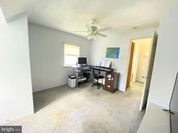 880 Quaint Street, Secane PA 19018