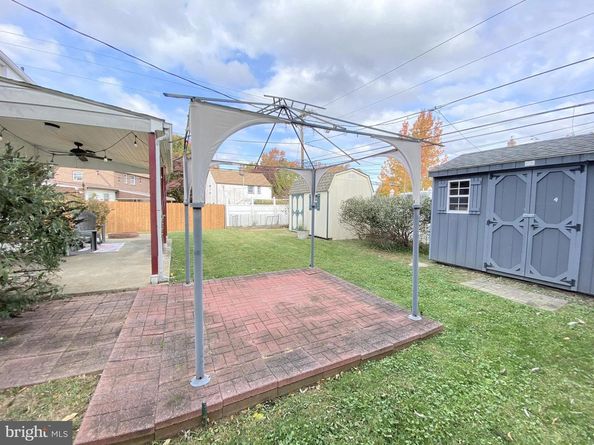 880 Quaint Street, Secane PA 19018