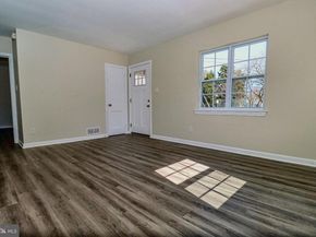 2020 S Pollard Street, Arlington VA 22204