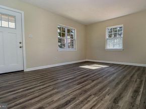 2020 S Pollard Street, Arlington VA 22204