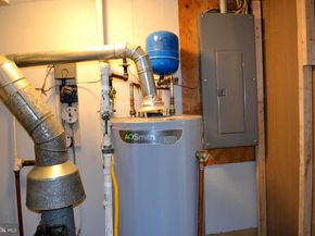 2806 Anzac Avenue, Abington PA 19001