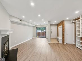 3437 Summit Court NE 3437, Washington DC 20018