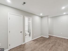 3437 Summit Court NE 3437, Washington DC 20018