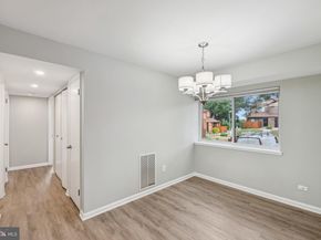 3437 Summit Court NE 3437, Washington DC 20018