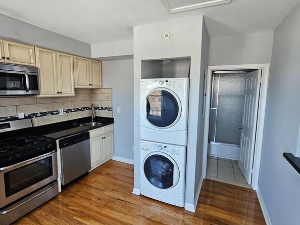 1135 E Susquehanna Avenue, Philadelphia PA 19125