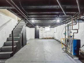 1915 W Airdrie Street, Philadelphia PA 19140