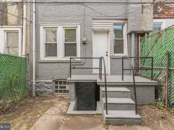 1915 W Airdrie Street, Philadelphia PA 19140