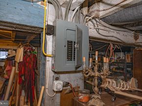 421 Midland Avenue, Wayne PA 19087