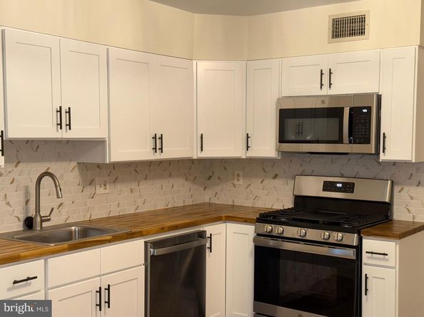 8143 Lare Street, Philadelphia PA 19128