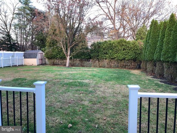 8143 Lare Street, Philadelphia PA 19128