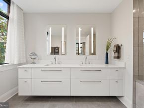 22 Bakers Walk 306, Alexandria VA 22314